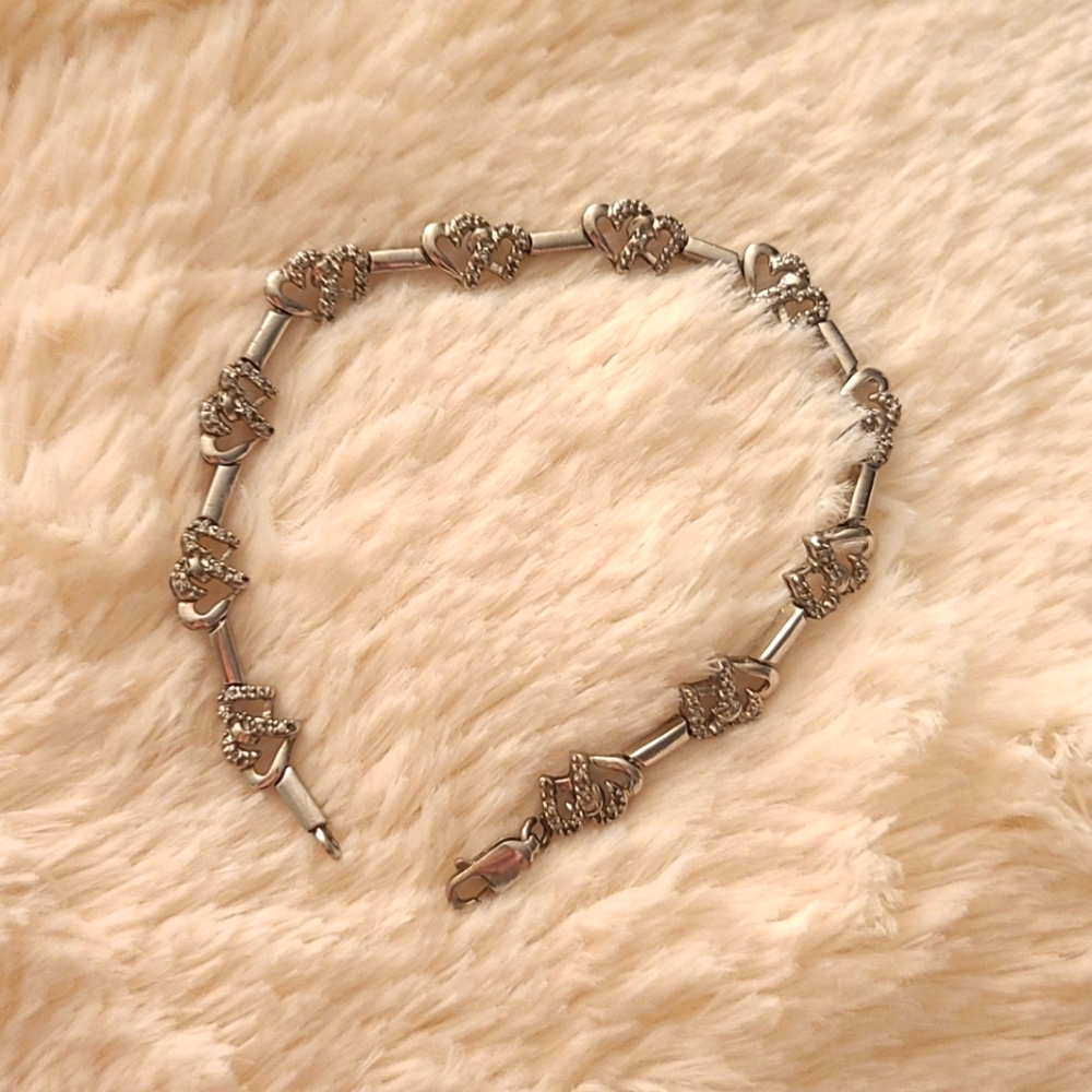 Diamond encrusted doubleheart 💕 bracelet